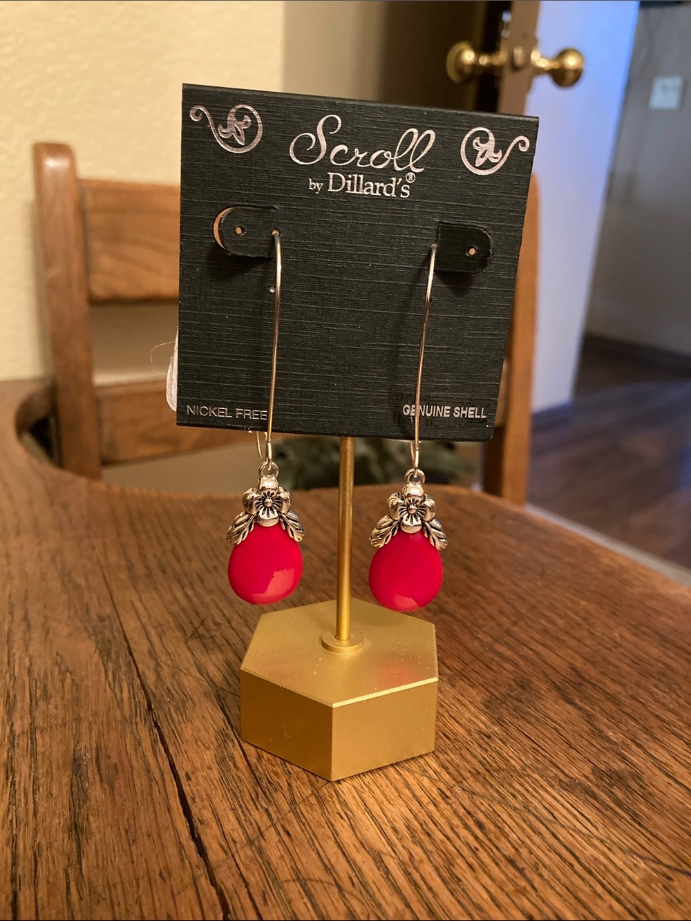 Scroll by Dillard’s Genuine Shell Red Dangle Earrings NWT